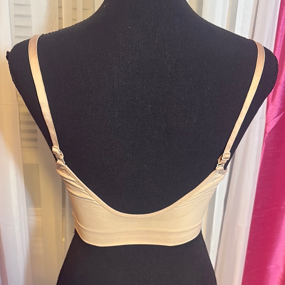 SKIMS Neutral Ruched Crop Top - Picture 3 of 3